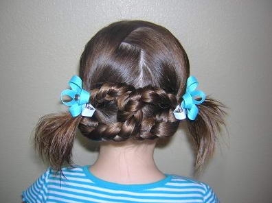 Простые детские причёски: фото